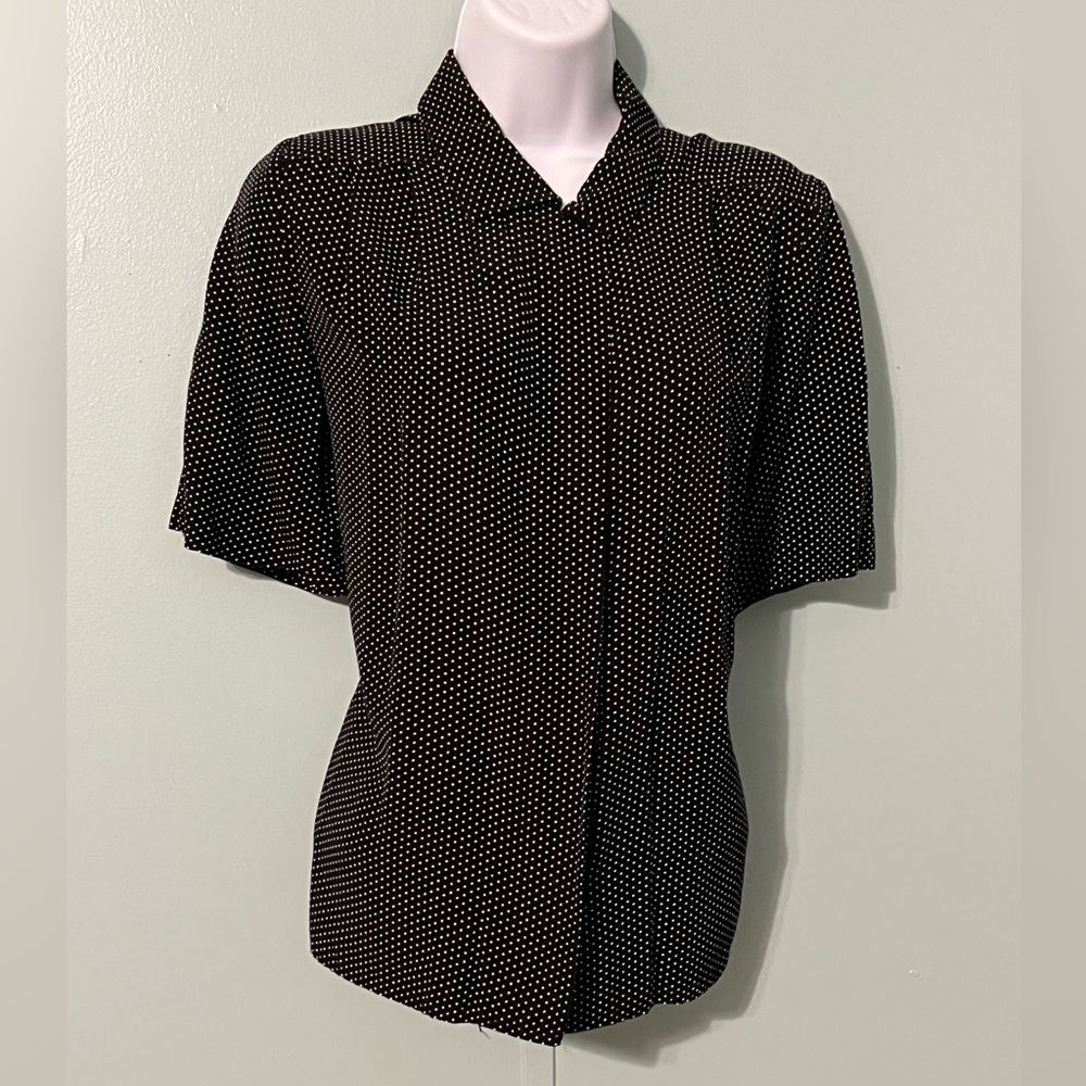 Norton McNaughton Button Down Black and White Blouse Size 10‎